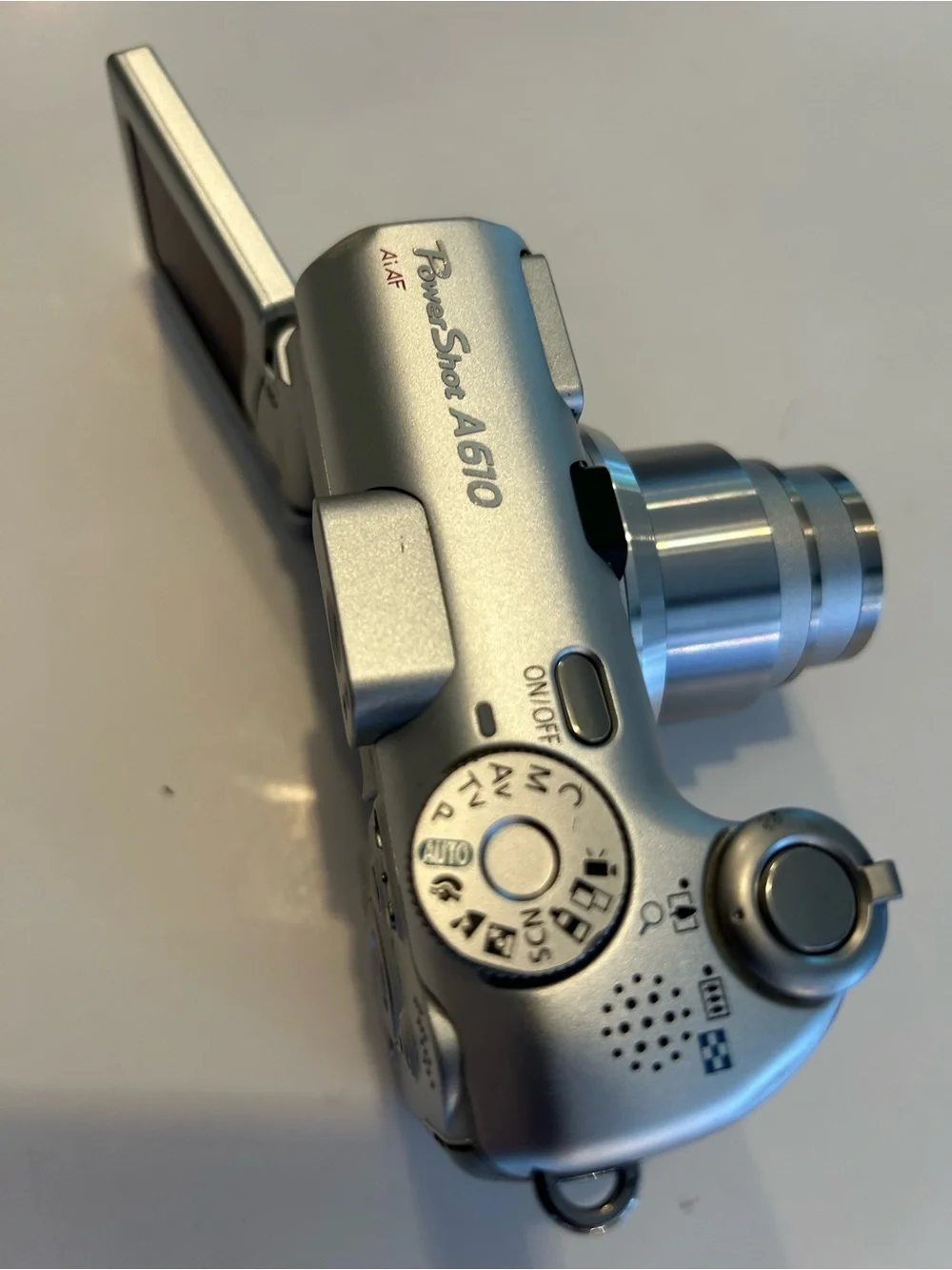 Canon Silver PowerShot A610 Compact Camera with Extended Zoom